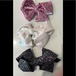 3 oversized JoJo Siwa bows